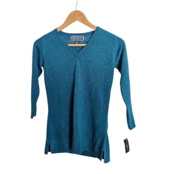 Karen Scott Luxe Soft V-neck Sweater NWT! - Picture 1 of 5